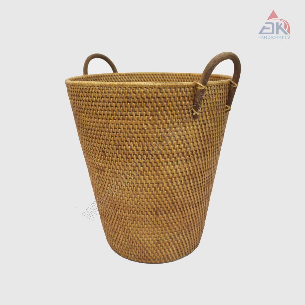 RATTAN BASKET # DK455