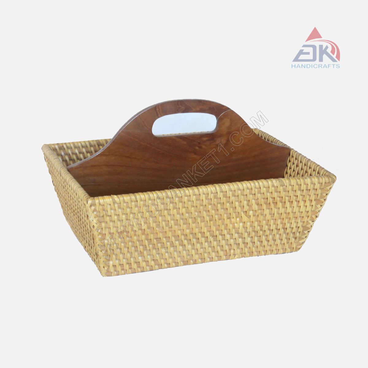 RATTAN BASKET # DK437