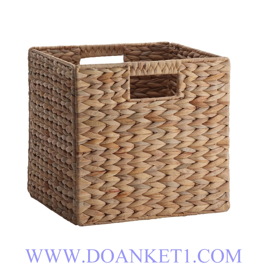 Water Hyacinth Storage Basket # DK347